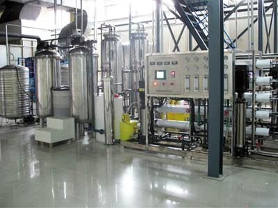 反滲透純水設(shè)備產(chǎn)品圖